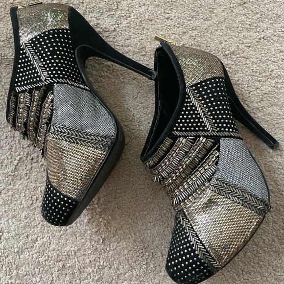 Colin Stuart embellished zip up booties - Picture 1 of 10